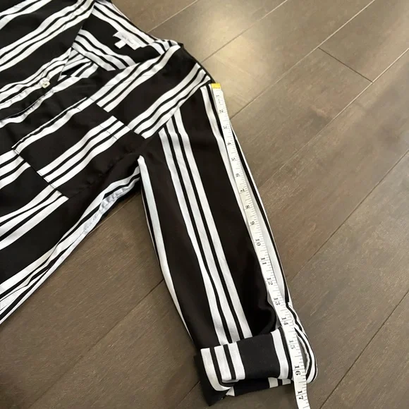 Stella Tweed High Low Black & White Striped Blouse Roll Tab Sleeve Size XS - Picture 5 of 9